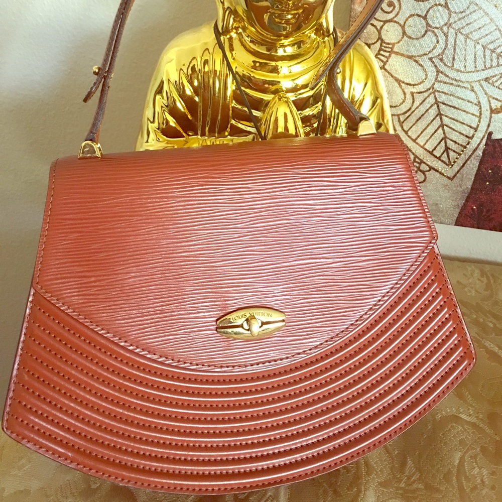 100% authentic Vintage Louis Vuitton  Handbag 👜